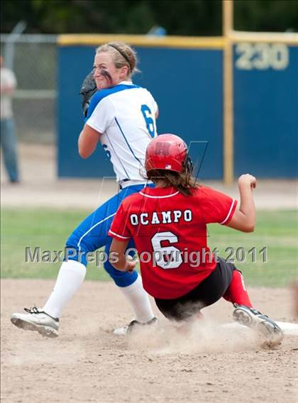 Thumbnail 2 in San Benito @ Gilroy (CIF CCS D1 Final) photogallery.