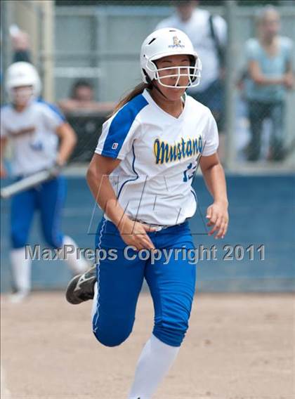 Thumbnail 3 in San Benito @ Gilroy (CIF CCS D1 Final) photogallery.