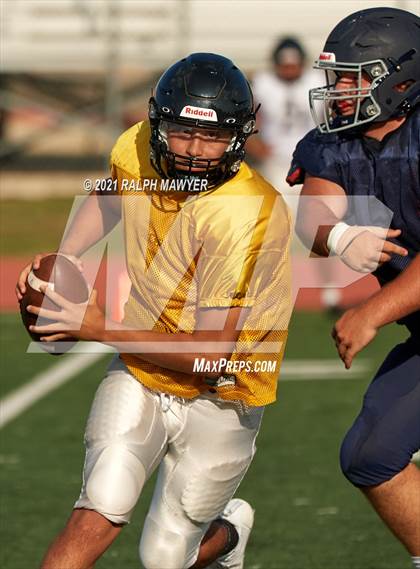 Thumbnail 1 in Churchill @ Boerne-Champion (Scrimmage) photogallery.