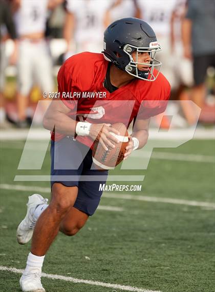 Thumbnail 3 in Churchill @ Boerne-Champion (Scrimmage) photogallery.