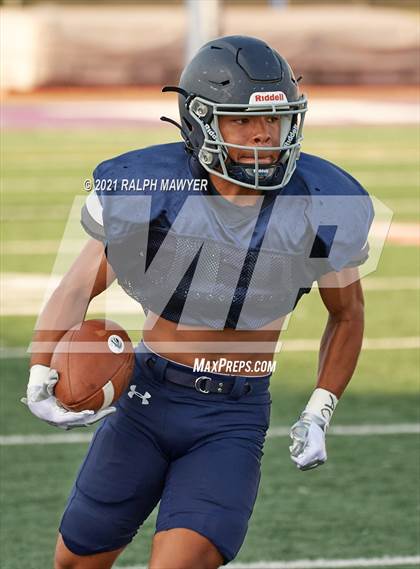Thumbnail 2 in Churchill @ Boerne-Champion (Scrimmage) photogallery.