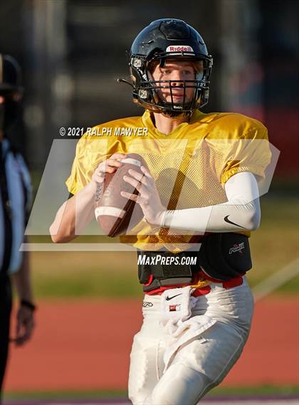 Thumbnail 3 in Churchill @ Boerne-Champion (Scrimmage) photogallery.