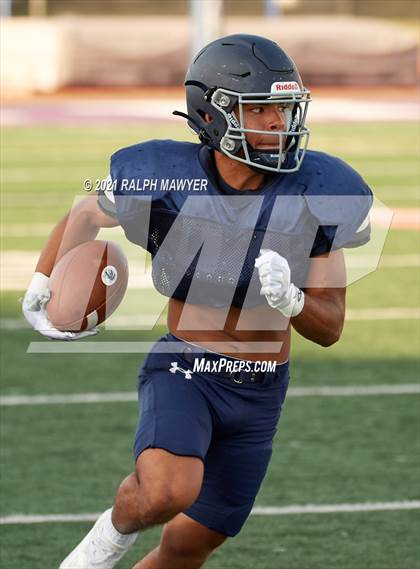 Thumbnail 3 in Churchill @ Boerne-Champion (Scrimmage) photogallery.