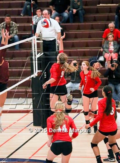Thumbnail 1 in Menlo-Atherton vs. San Benito (CIF CCS D1 Semifinal) photogallery.