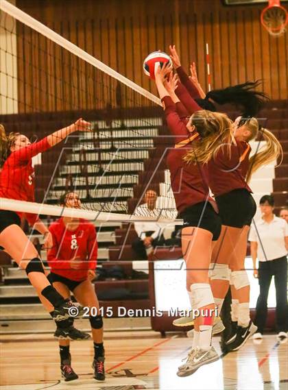 Thumbnail 2 in Menlo-Atherton vs. San Benito (CIF CCS D1 Semifinal) photogallery.