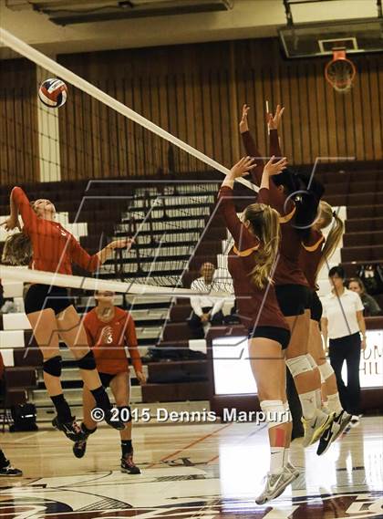 Thumbnail 1 in Menlo-Atherton vs. San Benito (CIF CCS D1 Semifinal) photogallery.