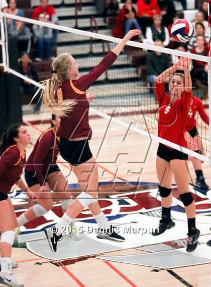 Thumbnail 3 in Menlo-Atherton vs. San Benito (CIF CCS D1 Semifinal) photogallery.