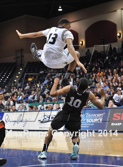 Thumbnail 2 in Parker Vs Mater Dei Catholic (CIF SDS D2 Final) photogallery.