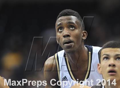 Thumbnail 3 in Parker Vs Mater Dei Catholic (CIF SDS D2 Final) photogallery.