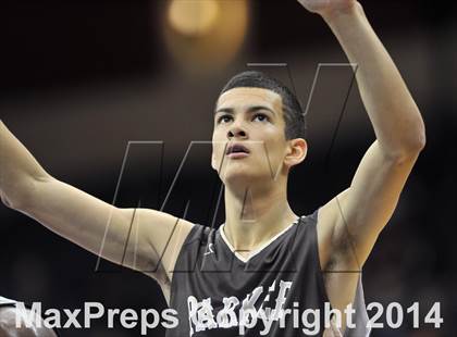 Thumbnail 3 in Parker Vs Mater Dei Catholic (CIF SDS D2 Final) photogallery.