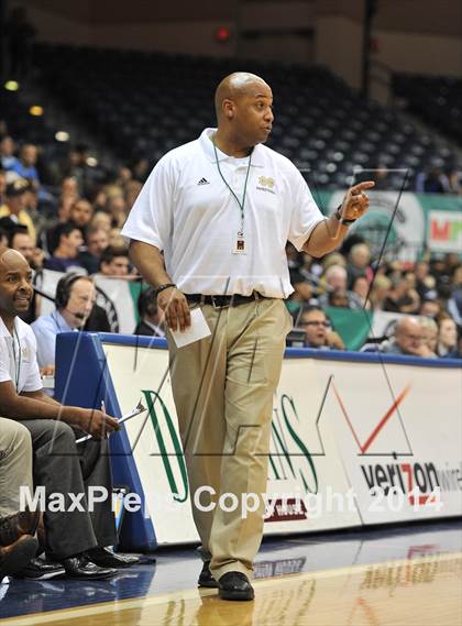 Thumbnail 2 in Parker Vs Mater Dei Catholic (CIF SDS D2 Final) photogallery.