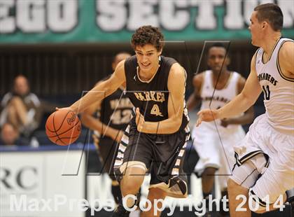 Thumbnail 2 in Parker Vs Mater Dei Catholic (CIF SDS D2 Final) photogallery.