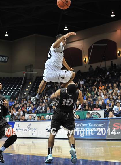 Thumbnail 1 in Parker Vs Mater Dei Catholic (CIF SDS D2 Final) photogallery.