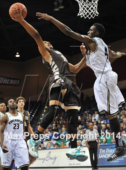Thumbnail 3 in Parker Vs Mater Dei Catholic (CIF SDS D2 Final) photogallery.