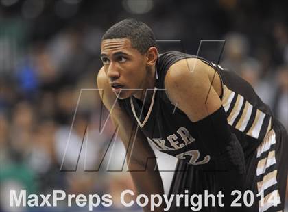 Thumbnail 2 in Parker Vs Mater Dei Catholic (CIF SDS D2 Final) photogallery.
