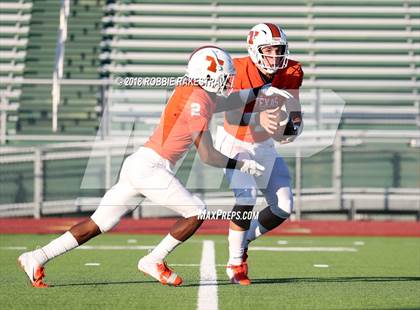Thumbnail 3 in Texas vs. Hendrickson photogallery.