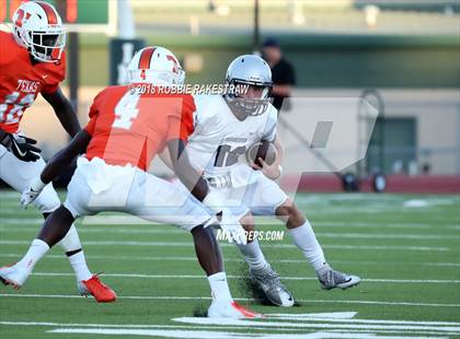 Thumbnail 3 in Texas vs. Hendrickson photogallery.