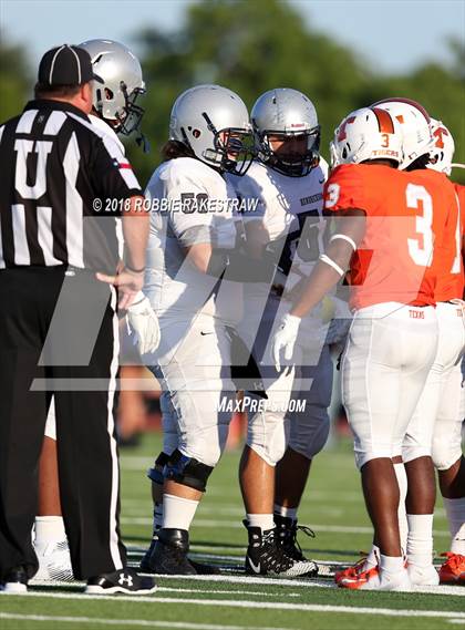 Thumbnail 3 in Texas vs. Hendrickson photogallery.