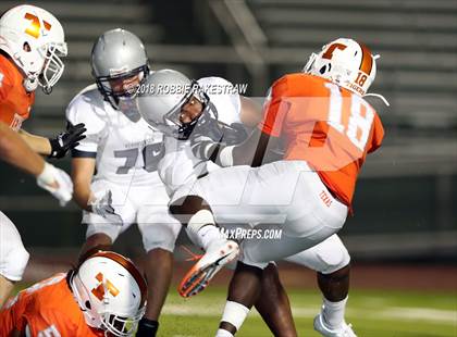 Thumbnail 2 in Texas vs. Hendrickson photogallery.