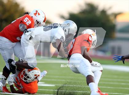 Thumbnail 3 in Texas vs. Hendrickson photogallery.