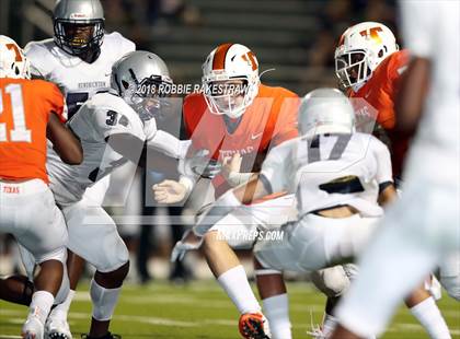 Thumbnail 3 in Texas vs. Hendrickson photogallery.