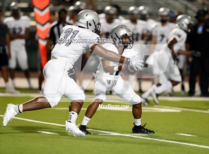 Thumbnail 3 in Texas vs. Hendrickson photogallery.