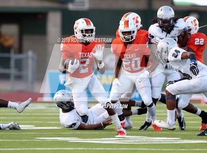 Thumbnail 2 in Texas vs. Hendrickson photogallery.