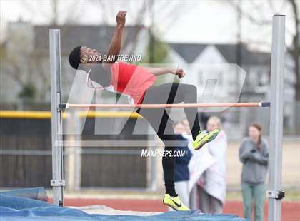 Thumbnail 2 in Beach District Meet #1 (High Jump) photogallery.