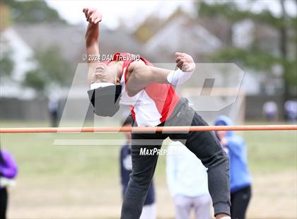 Thumbnail 2 in Beach District Meet #1 (High Jump) photogallery.