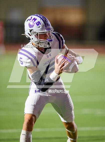 Thumbnail 3 in Jacksboro vs Holliday (UIL 3A Region 1 - D2 Regional Playoff) photogallery.