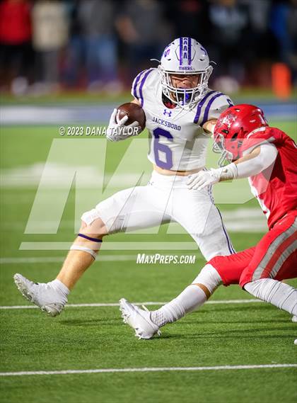 Thumbnail 3 in Jacksboro vs Holliday (UIL 3A Region 1 - D2 Regional Playoff) photogallery.