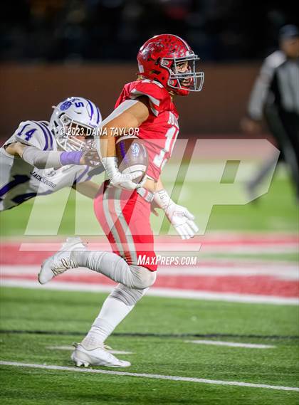 Thumbnail 1 in Jacksboro vs Holliday (UIL 3A Region 1 - D2 Regional Playoff) photogallery.