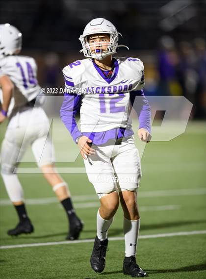 Thumbnail 1 in Jacksboro vs Holliday (UIL 3A Region 1 - D2 Regional Playoff) photogallery.