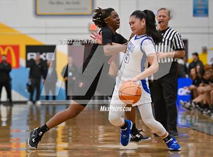 Thumbnail 1 in La Jolla Country Day vs. Etiwanda photogallery.