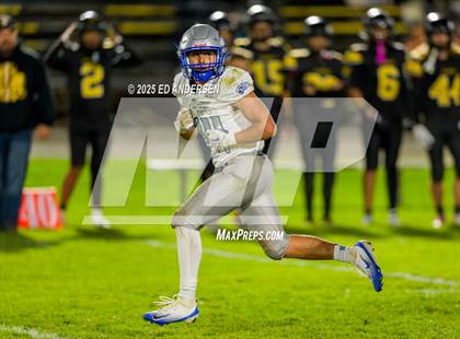Thumbnail 2 in Pahranagat Valley @ Mineral County (NIAA 1A Semifinal) photogallery.