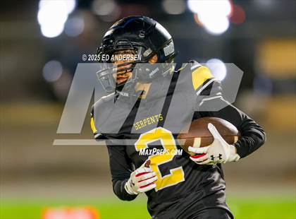 Thumbnail 2 in Pahranagat Valley @ Mineral County (NIAA 1A Semifinal) photogallery.