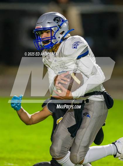Thumbnail 3 in Pahranagat Valley @ Mineral County (NIAA 1A Semifinal) photogallery.