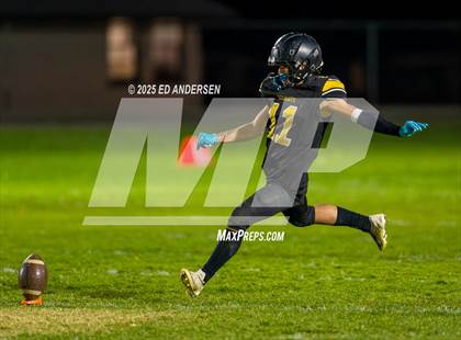 Thumbnail 3 in Pahranagat Valley @ Mineral County (NIAA 1A Semifinal) photogallery.
