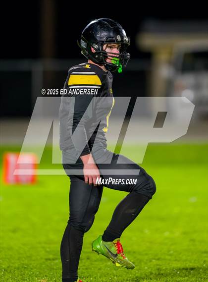 Thumbnail 2 in Pahranagat Valley @ Mineral County (NIAA 1A Semifinal) photogallery.