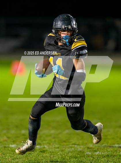 Thumbnail 2 in Pahranagat Valley @ Mineral County (NIAA 1A Semifinal) photogallery.