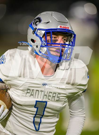 Thumbnail 2 in Pahranagat Valley @ Mineral County (NIAA 1A Semifinal) photogallery.