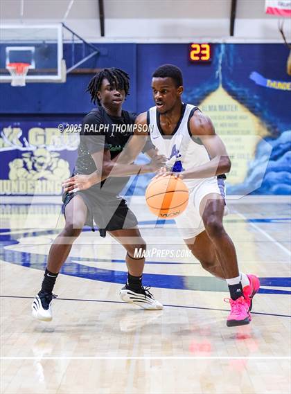 Thumbnail 3 in Atwater vs. St. Mary's (53rd Cartwright Classic) photogallery.