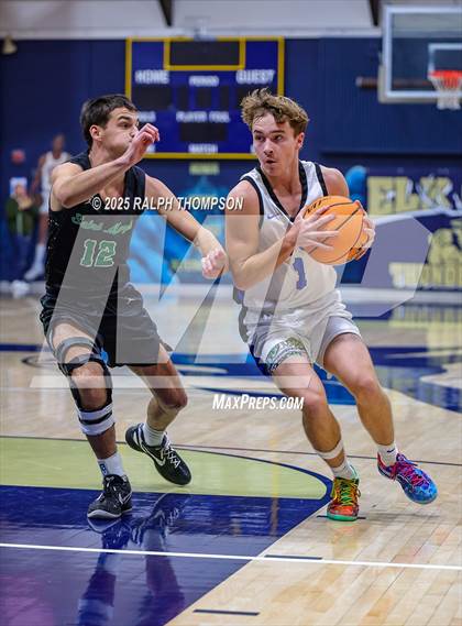 Thumbnail 1 in Atwater vs. St. Mary's (53rd Cartwright Classic) photogallery.