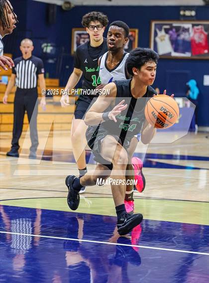 Thumbnail 2 in Atwater vs. St. Mary's (53rd Cartwright Classic) photogallery.