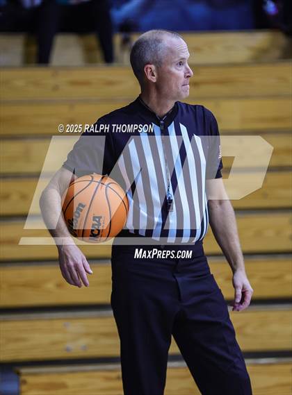 Thumbnail 2 in Atwater vs. St. Mary's (53rd Cartwright Classic) photogallery.