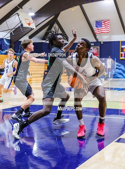 Thumbnail 3 in Atwater vs. St. Mary's (53rd Cartwright Classic) photogallery.