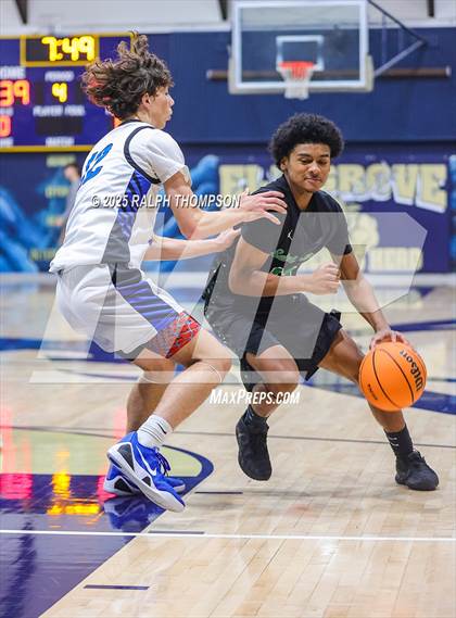 Thumbnail 3 in Atwater vs. St. Mary's (53rd Cartwright Classic) photogallery.