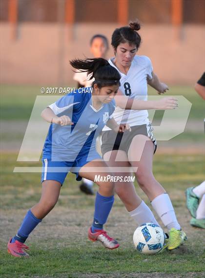 Thumbnail 2 in El Monte vs. Arroyo photogallery.
