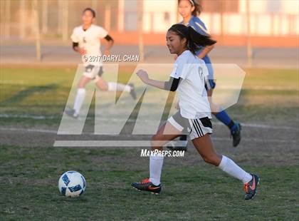 Thumbnail 3 in El Monte vs. Arroyo photogallery.