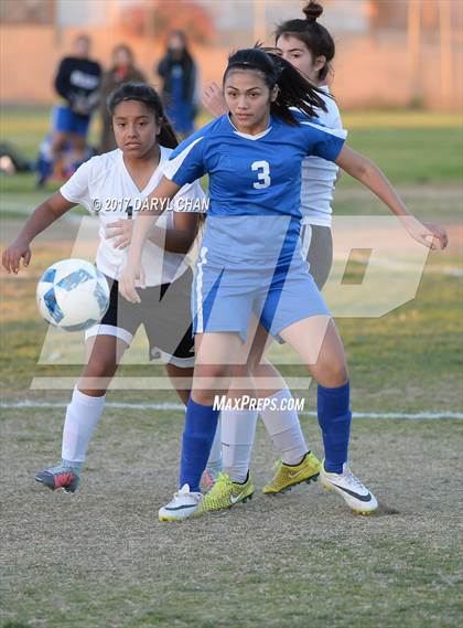 Thumbnail 2 in El Monte vs. Arroyo photogallery.
